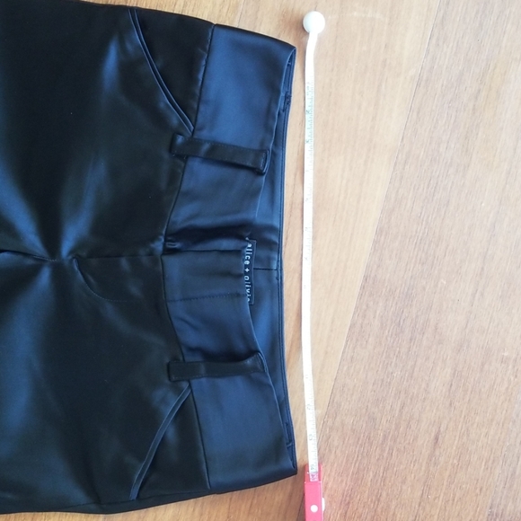Alice + Olivia Satin Pants - Size 2 - Picture 5 of 6